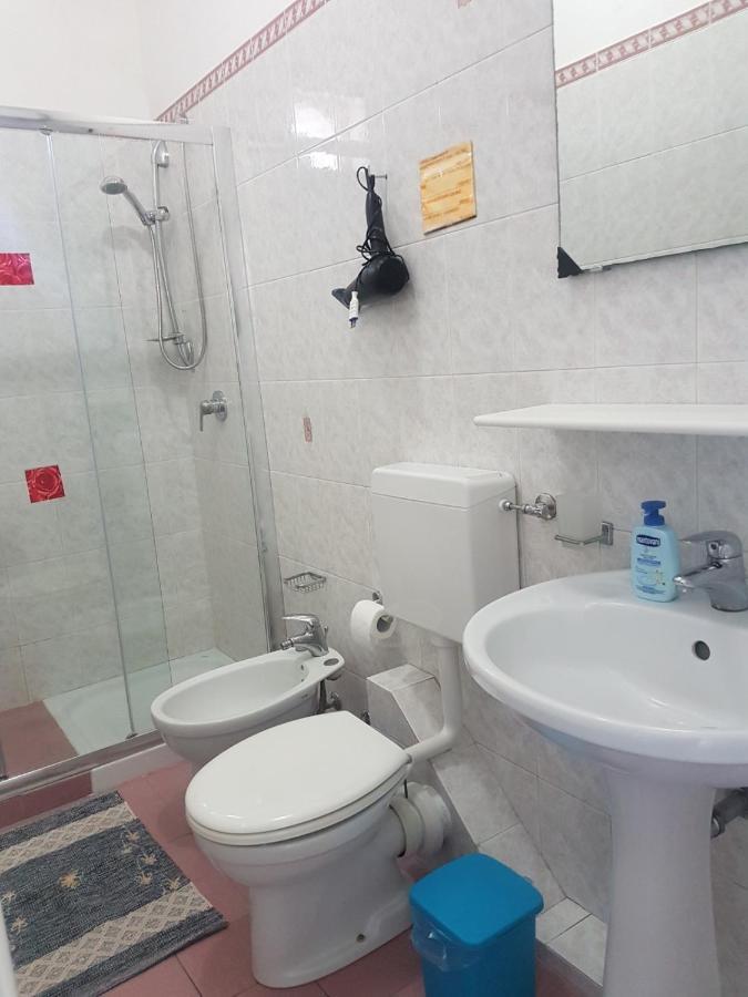 Lipari Centro Storico Flat 6 Mins From Port Apartment Bagian luar foto