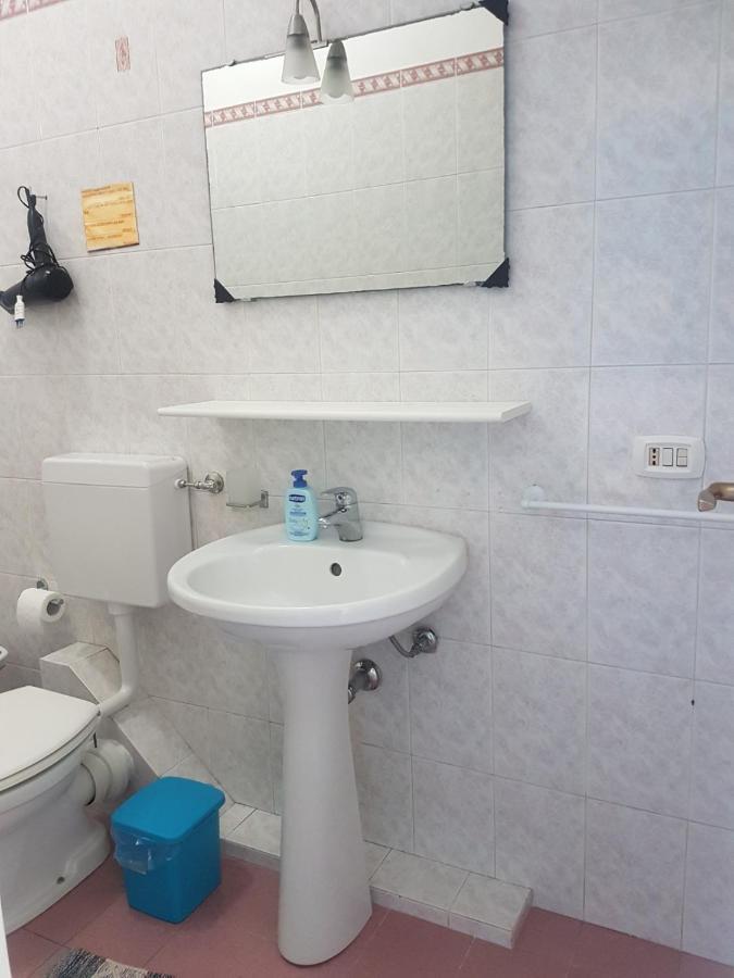 Lipari Centro Storico Flat 6 Mins From Port Apartment Bagian luar foto